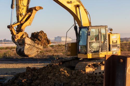Crews at work at Mountain View Pond A2W, January, 2026. Credit: Charles Anderson, Epicycle Media